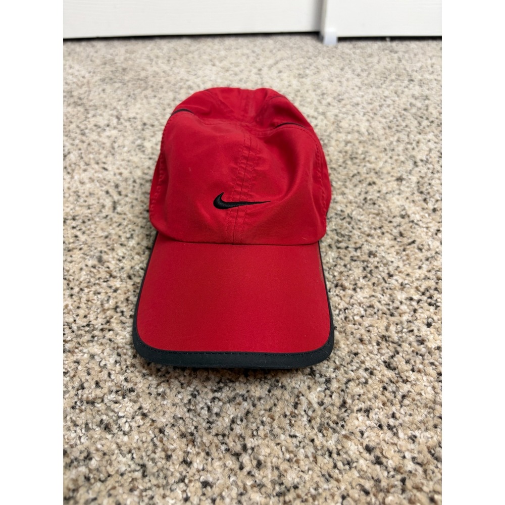 Nike Hat NikeFIT Featherlight Running Adjustable Red One Size Athletic